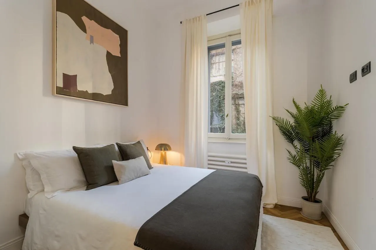 Casa Unica Milano - Elegant Apartment With Balcony - Centrale 1 Italien