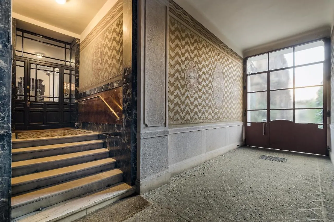 Casa Unica Milano - Elegant Apartment With Balcony - Centrale 1
