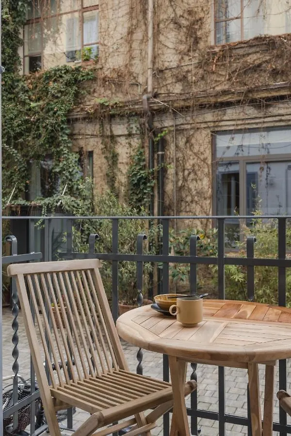 Casa Unica Milano - Elegant Apartment With Balcony - Centrale 1